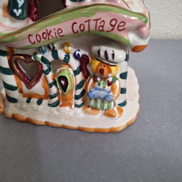 Blue Sky Clayworks Christmas Gingerbread House MOM'S COOKIE COTTAGE Tea Light - Picture 2 of 8